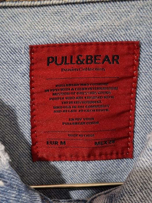 Geaca din denim Pull&Bear cu imprimeu pentru dama, mărimea M, jacheta de blugi din bumbac