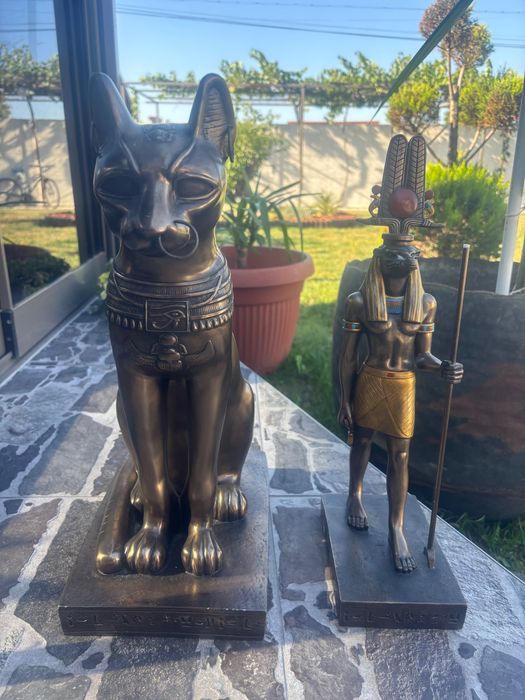 Антикварни статуетки