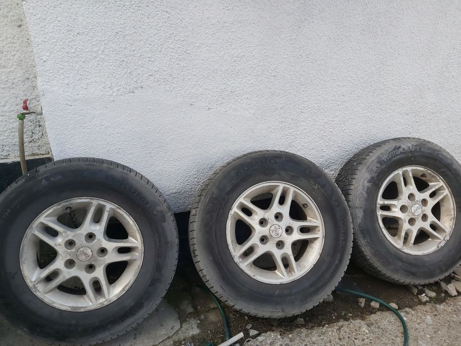 Оригинални джанти за Чероки-Гранд Чероки  16 цола със зимни гуми .