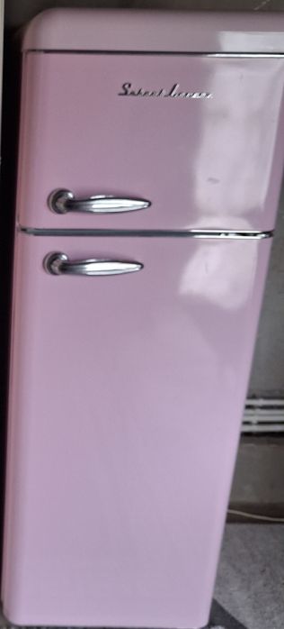 Vând mini   frigider