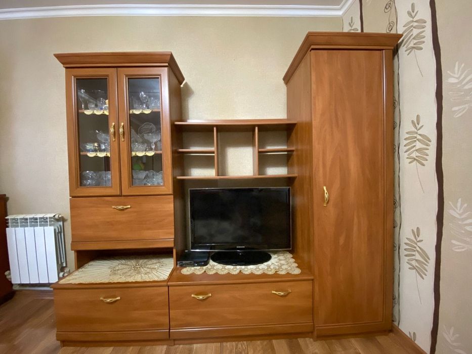 Продаем гостиная стенка
