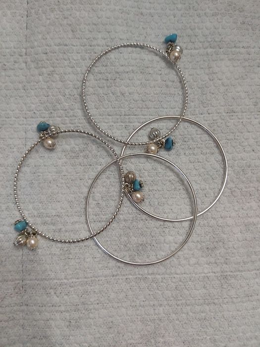 Комплект из 4 браслетов