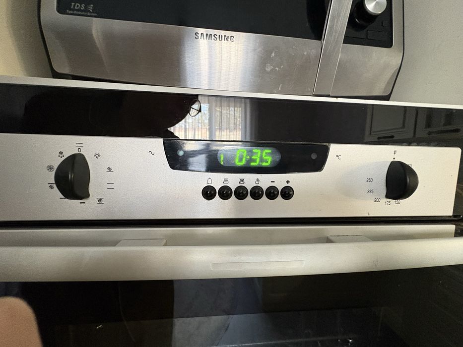 Встраиваемый духовой шкаф