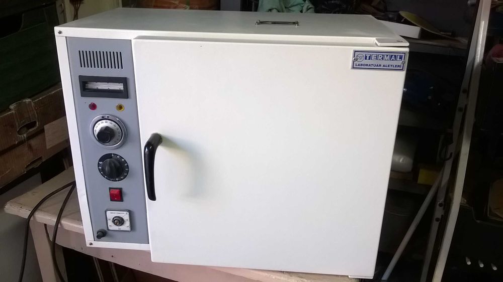 Стерилизатор под налягане и сух стерилизатор