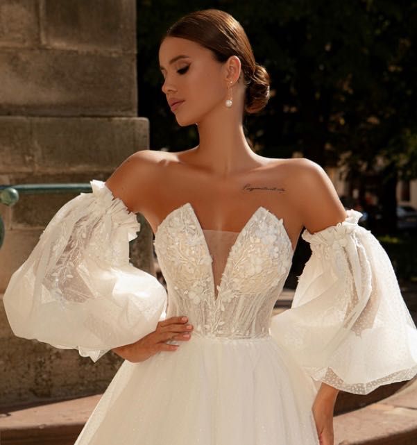 Rochie de mireasă necununată, este pe corset potrivită mărimii s/m