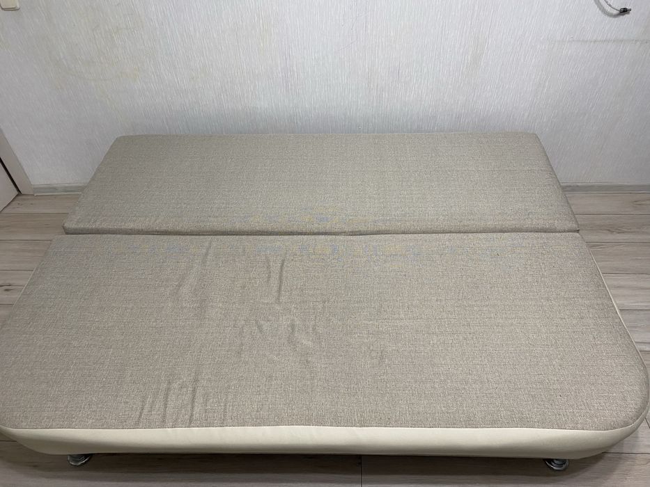 Продается - Диван