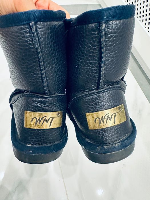 Продам детские сапоги угги 26 размера