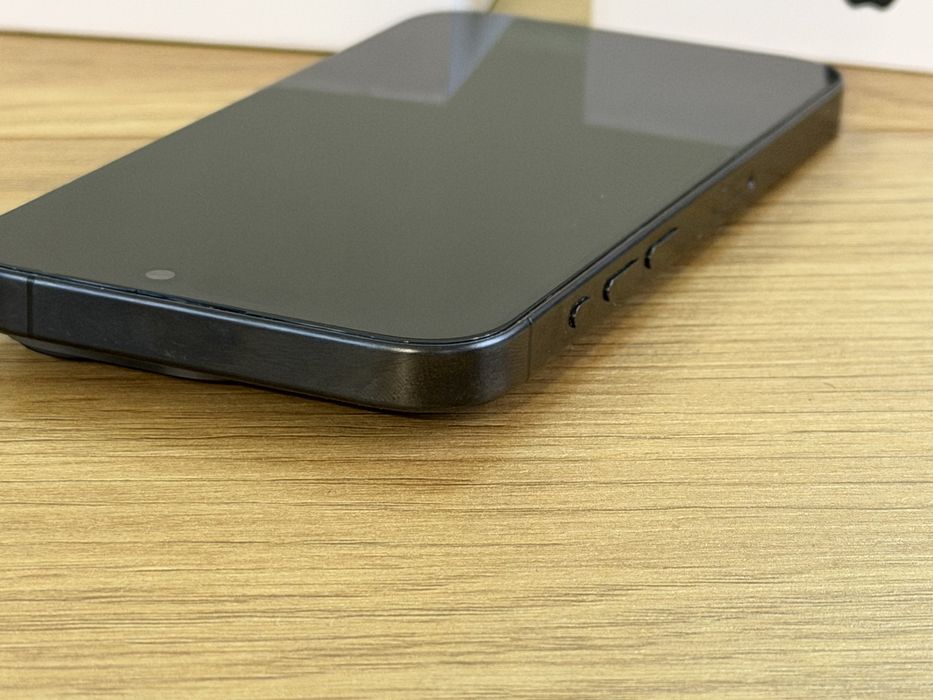 Бартер iPhone 15 pro 256gb 100% black