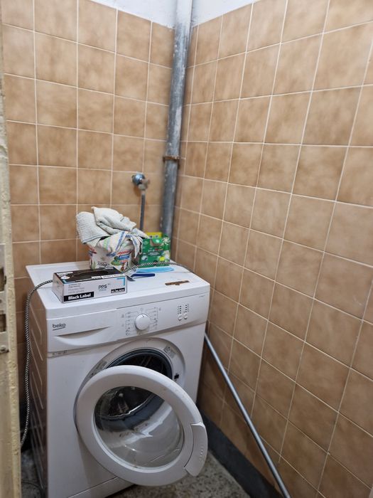 Продавам тристаен апартамент в  Асеновград  !