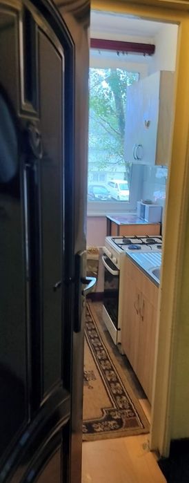Apartament 2 camere semidecomandat