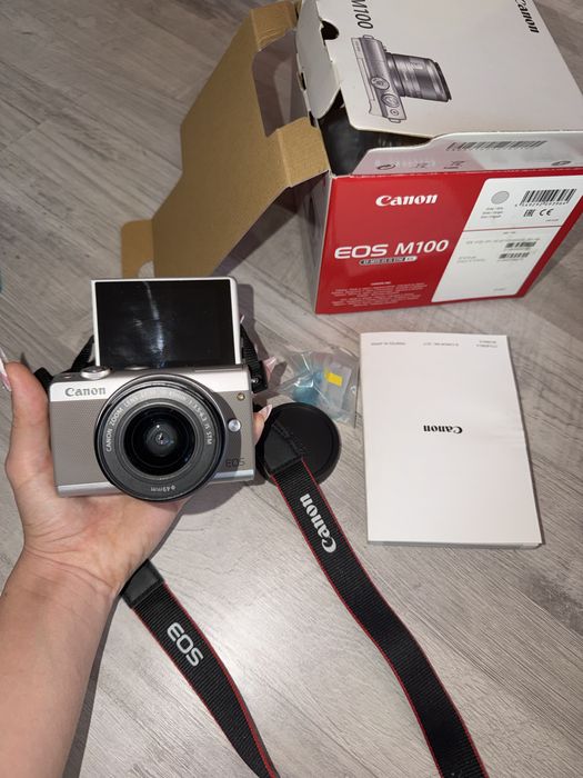 Фотоапарат Canon EOS M100 + обектив 15-45mm | 24MP | Въртящ екран