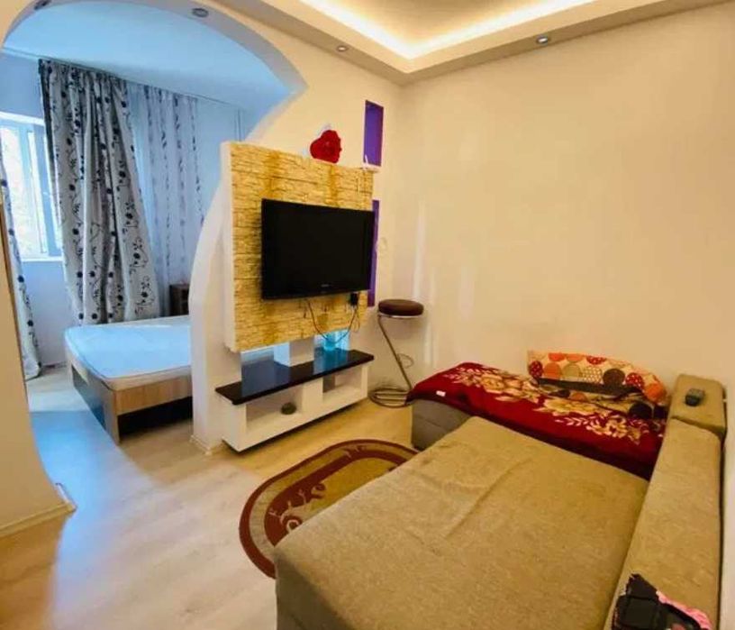 Дава се под наем Тристаен апартамент в Пловдив, Кючук Париж - 83 кв.м за 275.4 € - Снимка #2