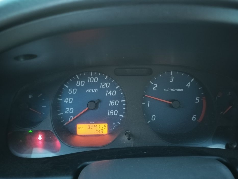 Nissan Navara d22 np300