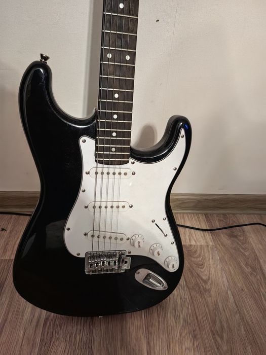 Продается Электрогитара