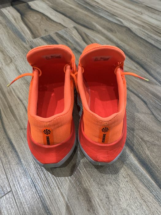 Продам беговые кроссовки Nike Zoom Fly 5 (оригинал)