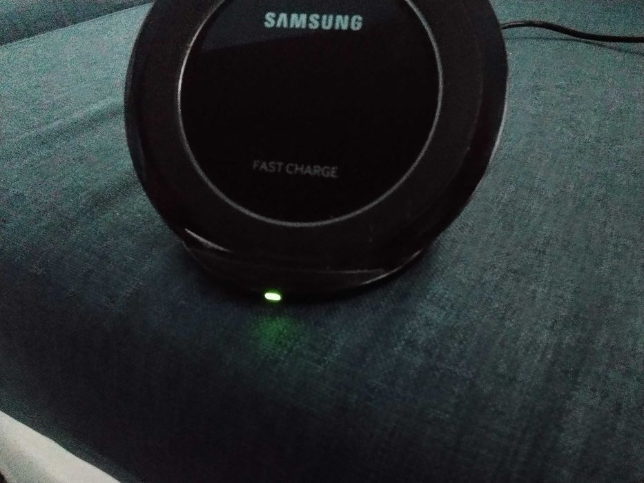 зарядно безжично устройство за Самсунг Галакси s9, s8, s7,s6,s5,s4,s3