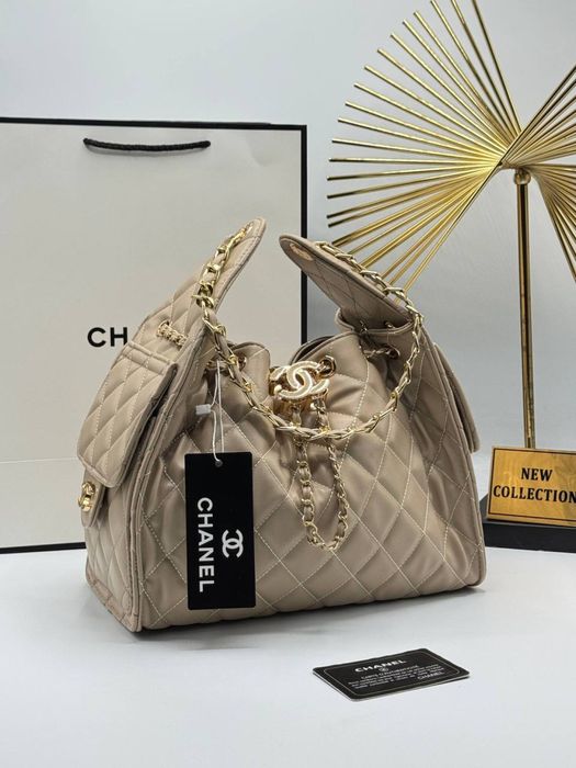 Geanta Chanel noua !!! Dimensiuni 27/22 !!!