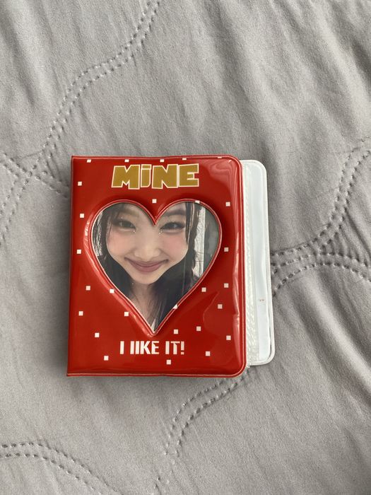 Кпоп карточки в картохранилке