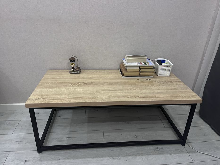 Столик в гостиную