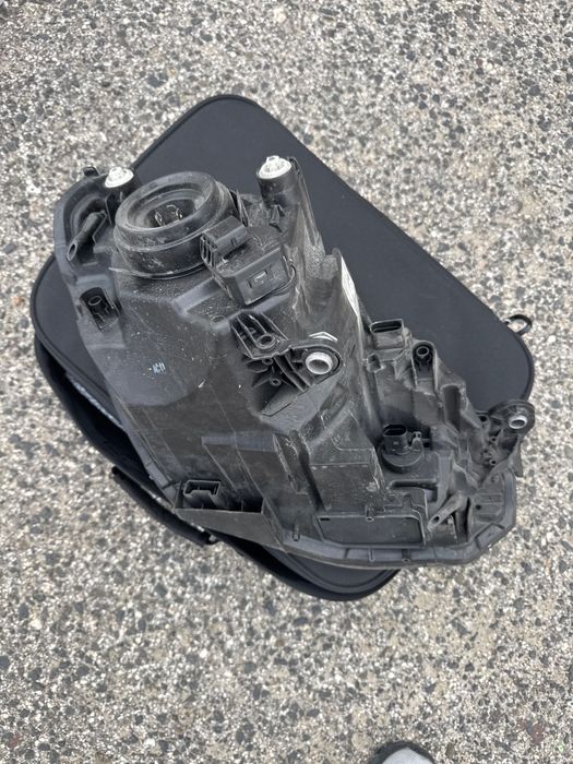 Фар за Фолсваген UP ляв