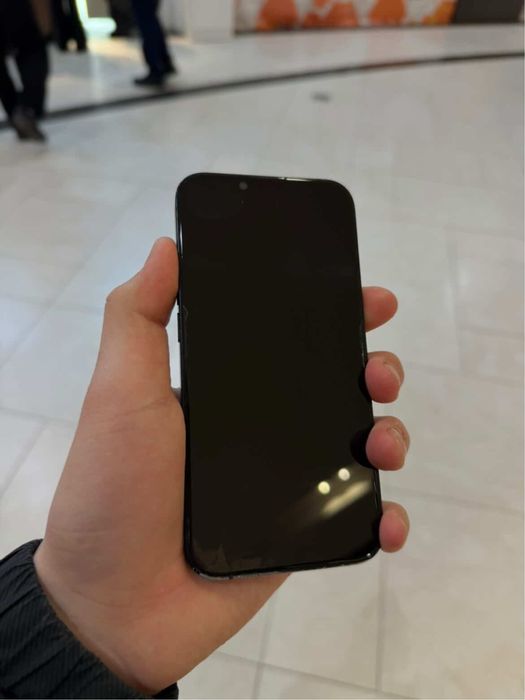 Продам Айфон 13 80к