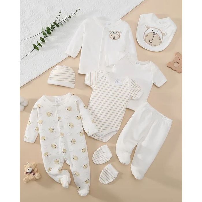 Подаръчен комплект за бебе 15 части