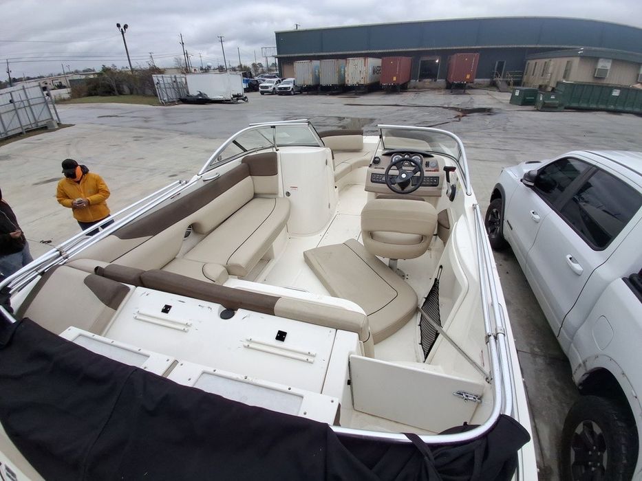 Катер Байланер 2015 года