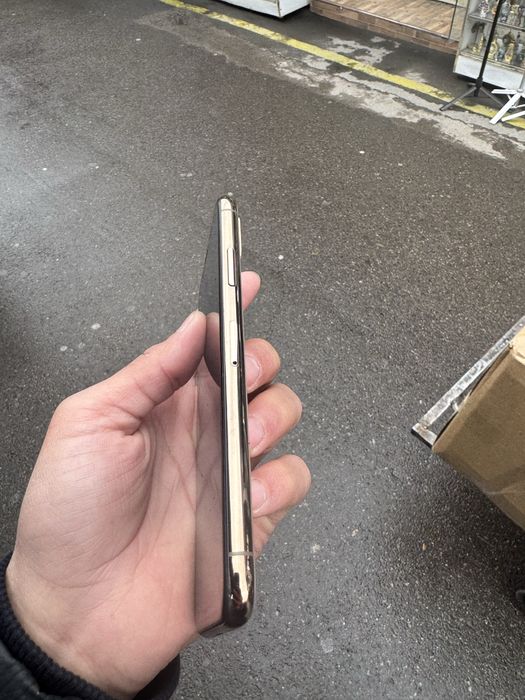 Iphon xs xolati ideal 512 Gb ochilmagan