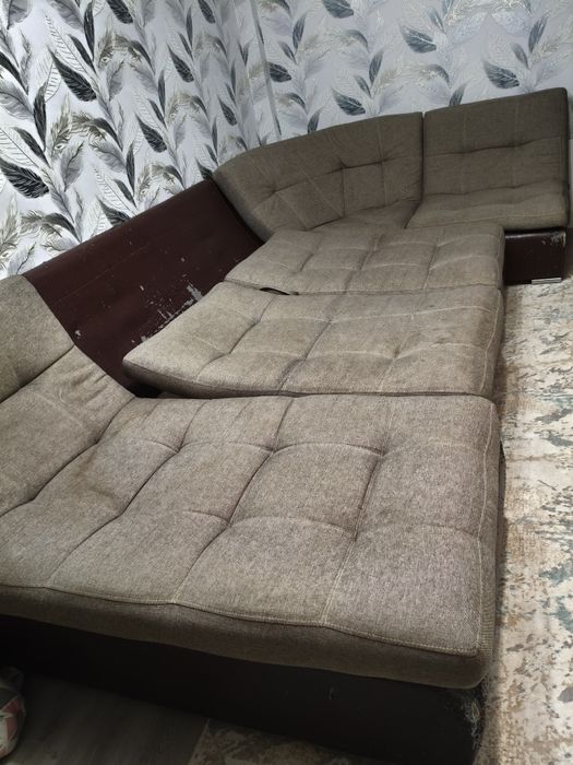 Продам диван срочно цена 20000