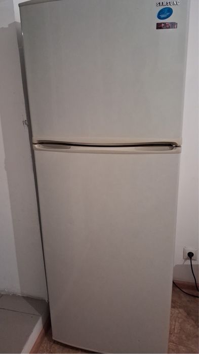 Холодильник в хорошем состоянии