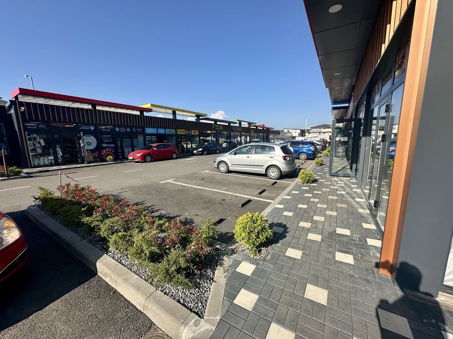 Spatiu comercial de Inchiriat | 40 mp  | Strada Eroilor | Floresti
