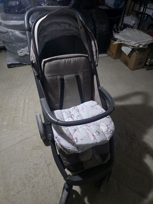 Продам детскую коляску в отличном состояние.