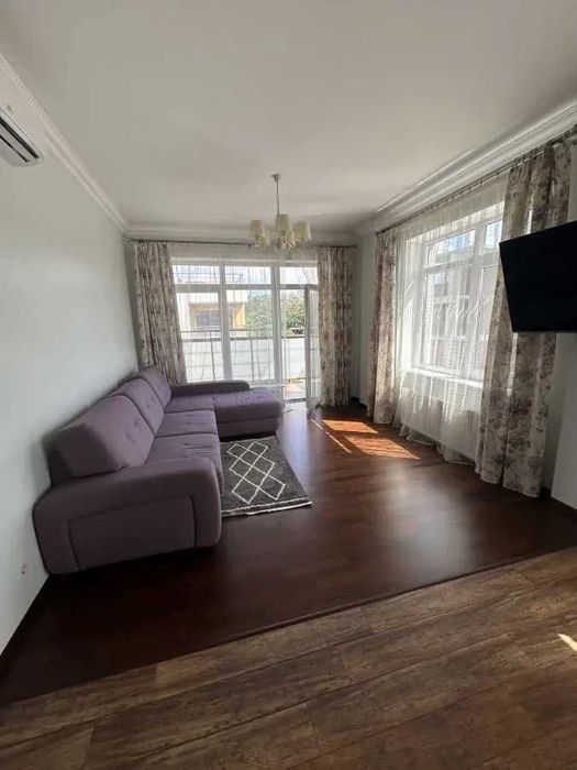 Тристаен имот в Център-ИСУЛ