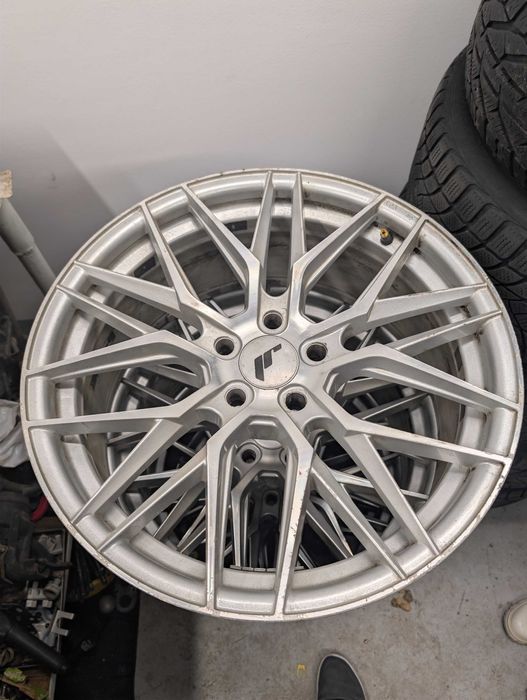 jante r19 japan racing - Piese auto de vânzare | OLX.ro