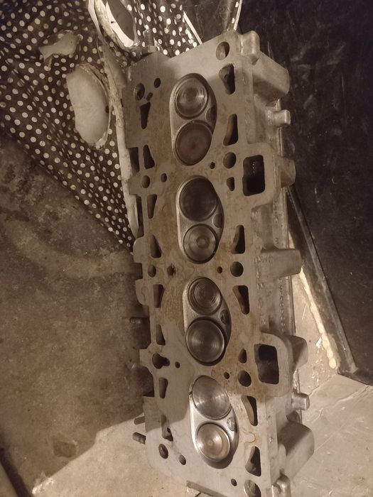 Продам ГБЦ на 8кл двигатель