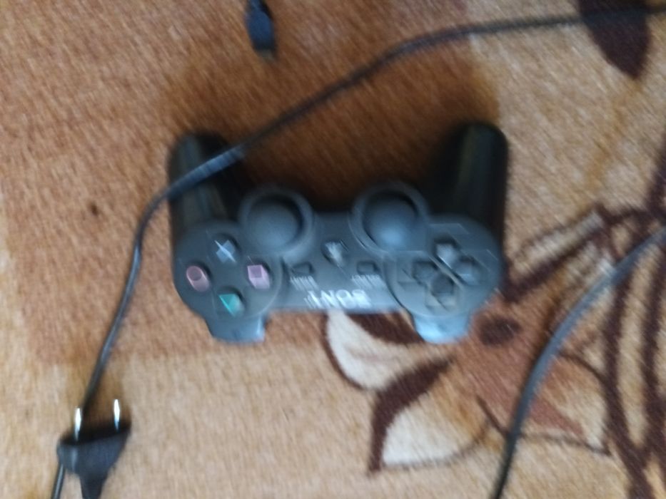 PS3 Super Slim (CECH-4304A) + джойстик и игри