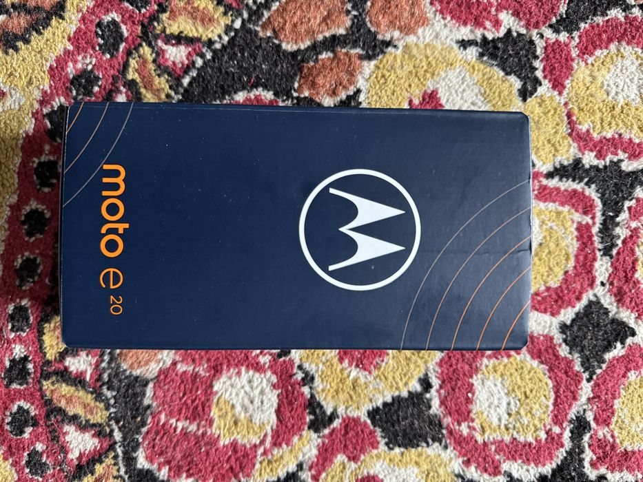 Telefon Motorola Moto e20 Nou