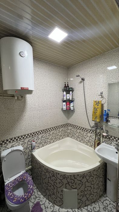 Квартира сотилади 2- этаж 3 хона 66,4 кв Евро ремонт сотилади.