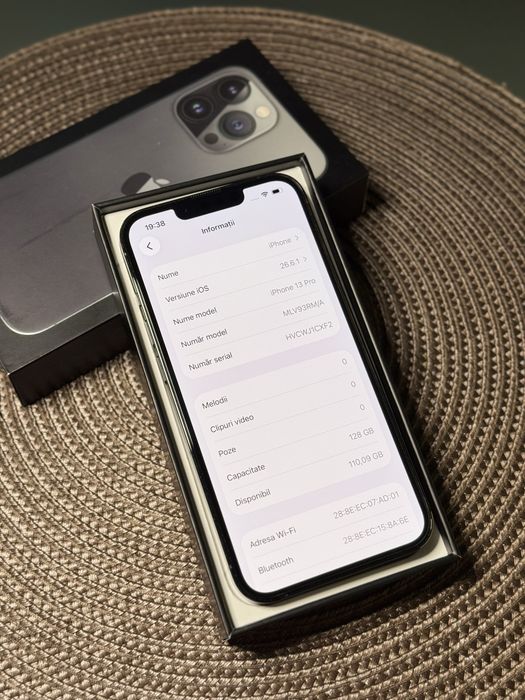 iPhone 13 Pro Graphite stare excelenta 89% la cutie + 2 huse