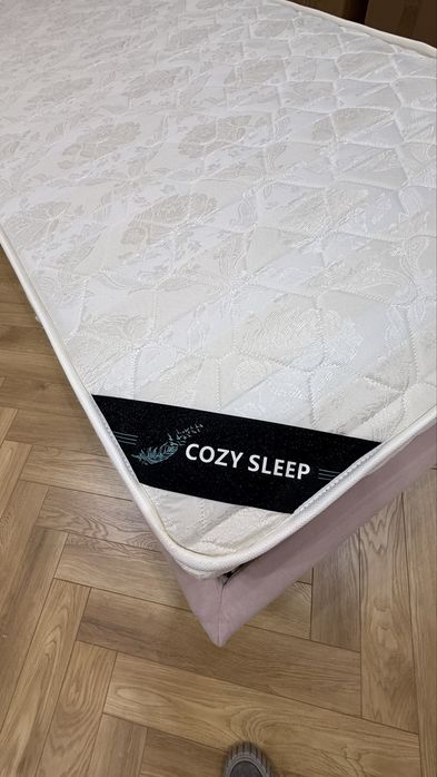 Подростковая кровать с матрасом 900*200