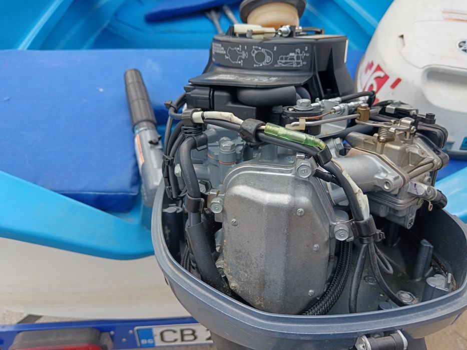 Продавам лодка FISHBOAT, Мичуринка с колесар