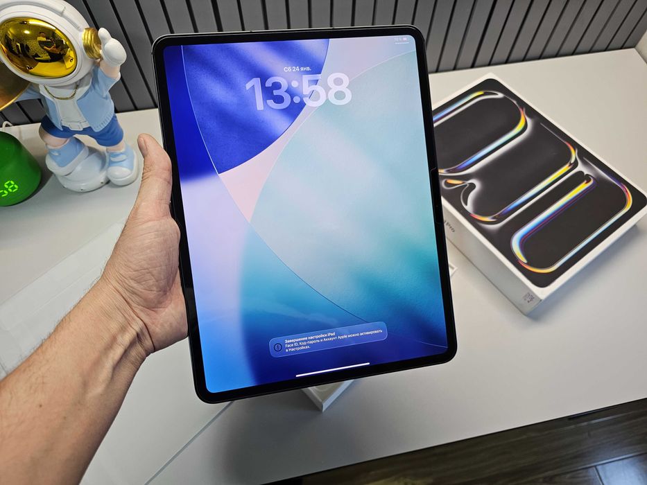 ПРОДАМ Apple iPad PRO 13 inch M4 (256GB) WiFi+ESIM. Состояние НОВОЕ.