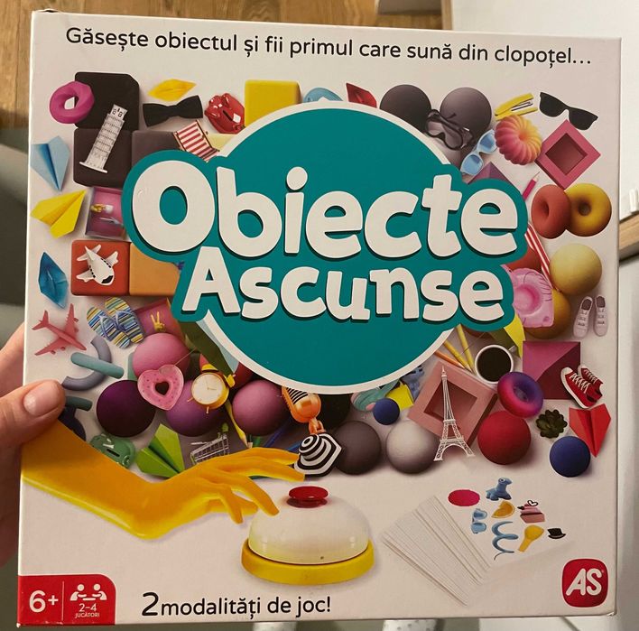 Set jucarii si carti