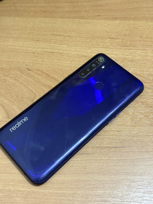 Realme 5 Pro 8/64 ГБ синий