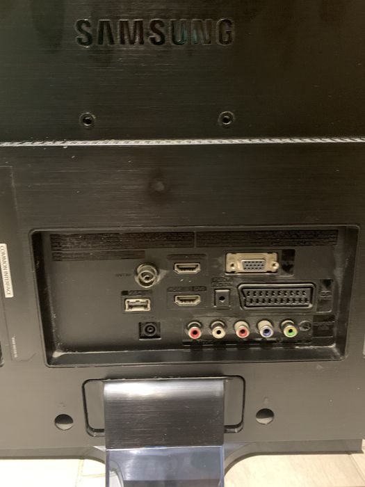 TV Samsung  T24E390EW