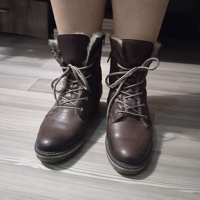 Зимняя женская обувь