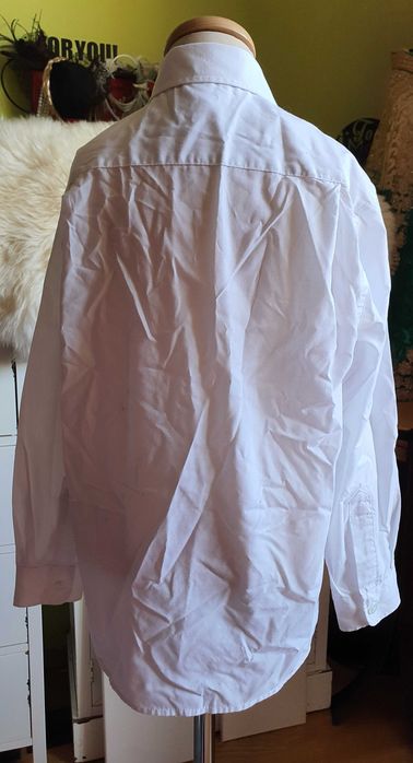 Camasa alba de la C&A varsta 9 ani