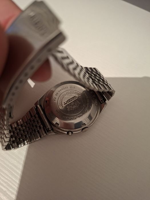 Продам мужские часы