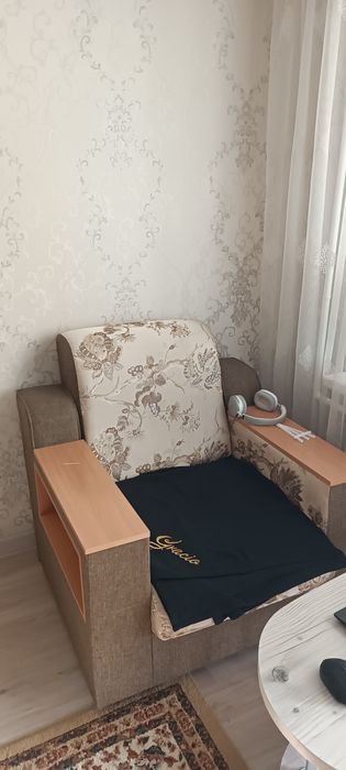 Продам диван и кресло