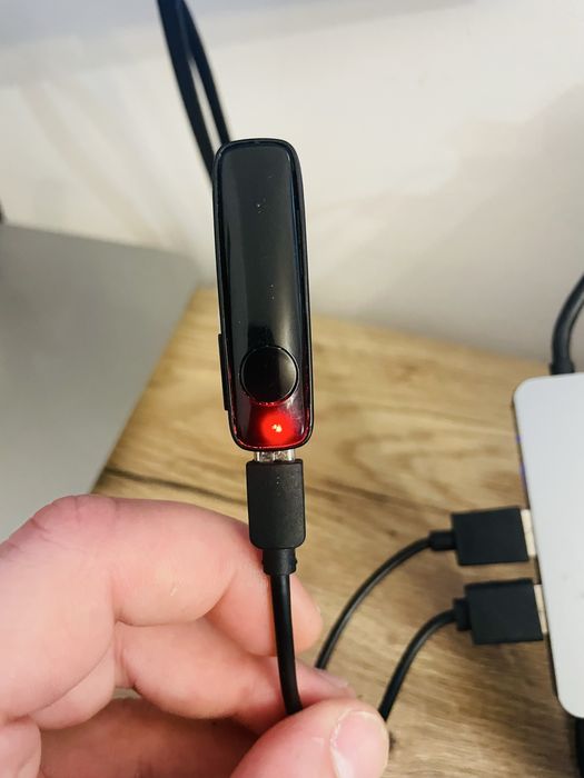 Vând cască Bluetooth hands-free